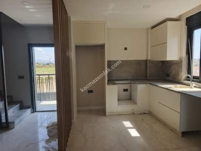 Site İçi Satılık Villa 22