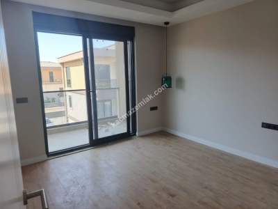 Site İçi Satılık Villa 15