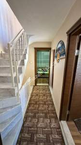 Kuşadası Davutlarda Köşe Konumlu Satılık Villa 4+1 11