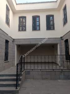 Sur’da Satılık 4+1 Villa 4