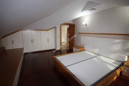 Üsküdar Kız Kulesi Konaklarında 5 Katlı 1.000 M² Lüks V 26