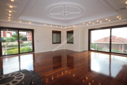 Üsküdar Kız Kulesi Konaklarında Satılık 5 Katlı Villa 7