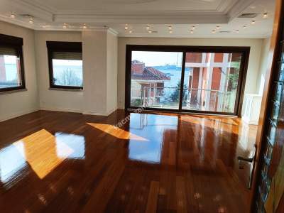 Üsküdar Kız Kulesi Konaklarında Satılık 5 Katlı Villa 10