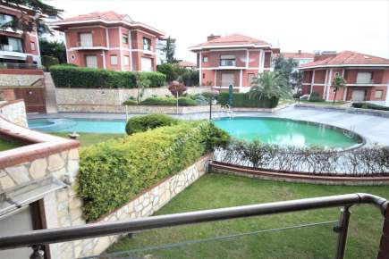 Üsküdar Kız Kulesi Konaklarında Satılık 5 Katlı Villa 1