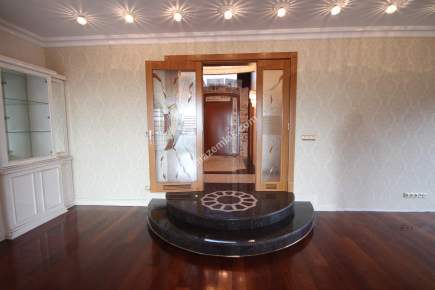 Üsküdar Kız Kulesi Konaklarında Satılık 5 Katlı Villa 3