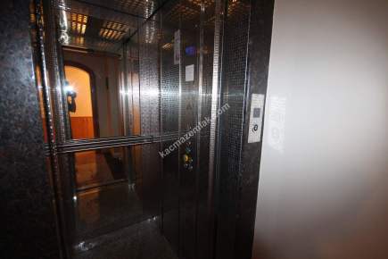 Üsküdar Kız Kulesi Konaklarında Satılık 5 Katlı Villa 12