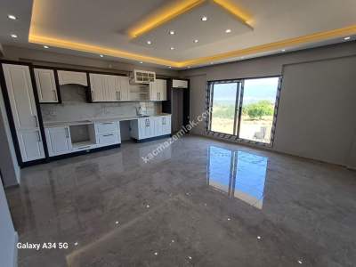 Manisa Yunusemre Şahin Tepesinde Satılık 4+1 Villa 3