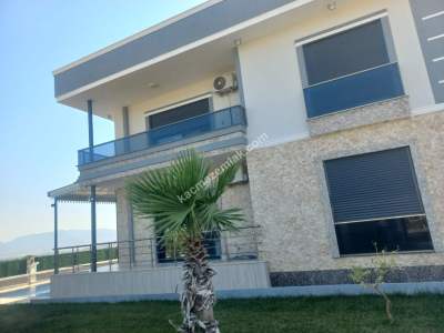 Manisa Gülbahçe'de Müstakil Havuzlu 5+1 Satılık Villa 8