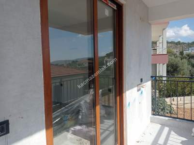 Muğla Milas Kazıklı Köyü'nde Satılık Havuzlu Dubleks V 4