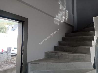 Muğla Milas Kazıklı Köyü'nde Satılık Havuzlu Dubleks V 7