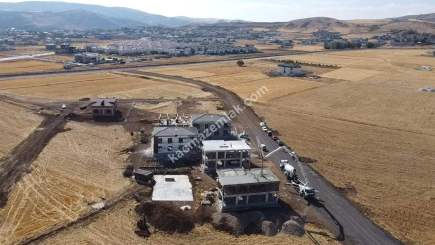 Sivas Merkez Esenyurt Mah. Satılık 5+1 Villalar 18