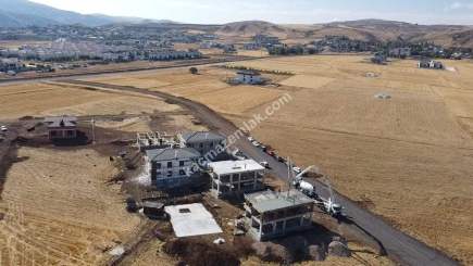 Sivas Merkez Esenyurt Mah. Satılık 5+1 Villalar 14