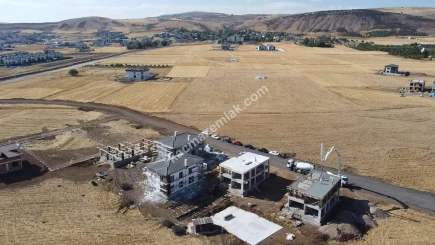 Sivas Merkez Esenyurt Mah. Satılık 5+1 Villalar 10