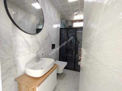 Sivas Satılık Villa Esenyurt Mah. 5+1 Kapalı Otoparklı 26