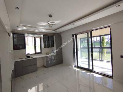 Sivas Satılık Villa Esenyurt Mah. 5+1 Kapalı Otoparklı 10