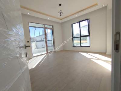 Sivas Satılık Villa Esenyurt Mah. 5+1 Kapalı Otoparklı 30