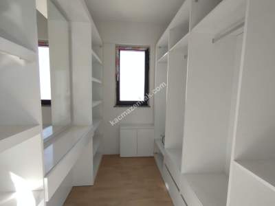 Sivas Satılık Villa Esenyurt Mah. 5+1 Kapalı Otoparklı 25