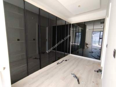 Sivas Satılık Villa Esenyurt Mah. 5+1 340M2 24