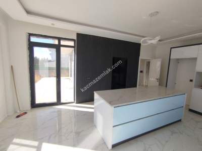 Sivas Satılık Villa Esenyurt Mah. 5+1 340M2 13