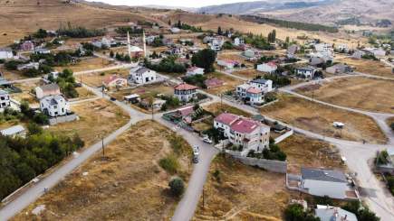 Sivas Merkez Karşıyaka Mah. Takasa Açık Lüks Villa 5