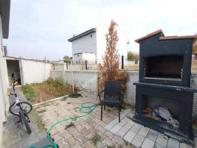 Sivas Satılık Villa - Karşıyaka Mah. 3+1 180M2 Eşyalı 34