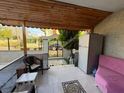 4+1 Köşe Başı,Denize Yakın Geniş Bahçeli Villa! 8