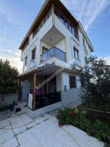 4+1 Köşe Başı,Denize Yakın Geniş Bahçeli Villa! 2