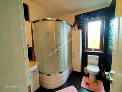 Trabzon Akçaabat Uğurlu Mahallesinde Satılık Villa 24