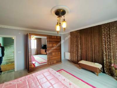 Trabzon Akçaabat Uğurlu Mahallesinde Satılık Villa 29