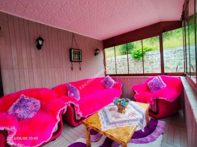 Trabzon Akçaabat Uğurlu Mahallesinde Satılık Villa 9