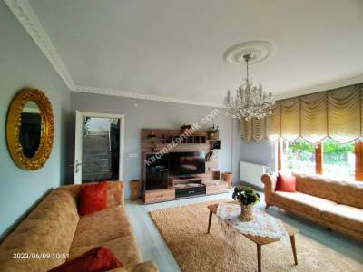 Trabzon Akçaabat Uğurlu Mahallesinde Satılık Villa 13