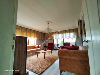Trabzon Akçaabat Uğurlu Mahallesinde Satılık Villa 10