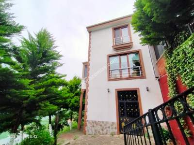 Trabzon Akçaabat Uğurlu Mahallesinde Satılık Villa 6