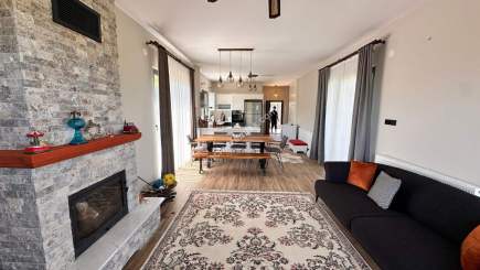 Trabzon Beşikdüzünde Satılık Modern Bir Villa 25