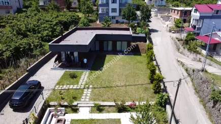 Trabzon Beşikdüzünde Satılık Modern Bir Villa 12