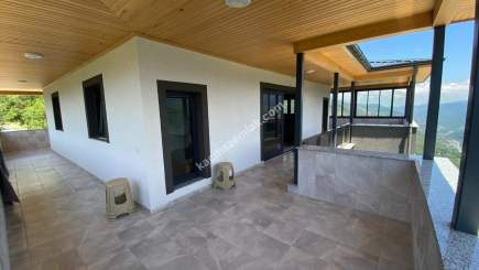 Kaçmaz Emlaktan Trabzon Maçka İlçesinde Satılık Villa 20