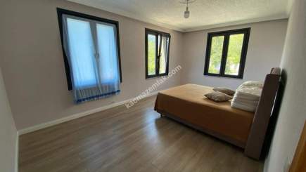 Kaçmaz Emlaktan Trabzon Maçka İlçesinde Satılık Villa 32