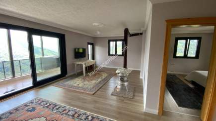 Kaçmaz Emlaktan Trabzon Maçka İlçesinde Satılık Villa 13