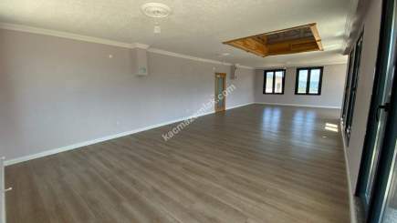 Kaçmaz Emlaktan Trabzon Maçka İlçesinde Satılık Villa 16