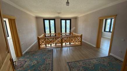 Kaçmaz Emlaktan Trabzon Maçka İlçesinde Satılık Villa 17