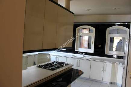 Çengelköy'de En İyi Boğaz Manzaralı İskeleli Yalı 20