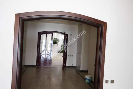 Çengelköy'de En İyi Boğaz Manzaralı İskeleli Yalı 12