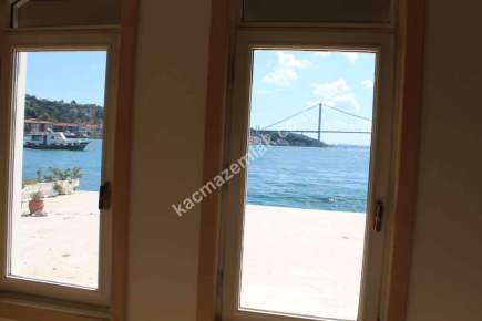 Çengelköy'de En İyi Boğaz Manzaralı İskeleli Yalı 21