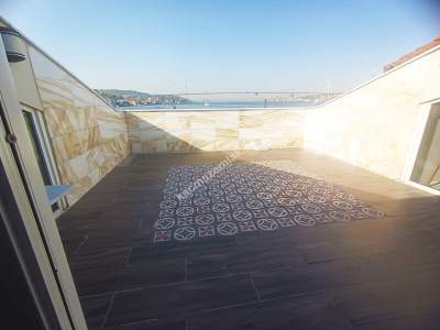 Çengelköy'de En İyi Boğaz Manzaralı İskeleli Yalı 4