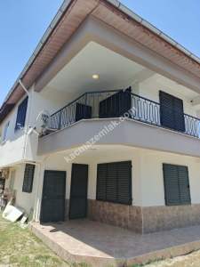 Kaçmaz Emlak'tan Çolaklıda Yazlık Villa 1