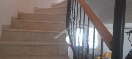 Sakarya Kocaalide Eşyalı Satılık Tripleks Villa 18