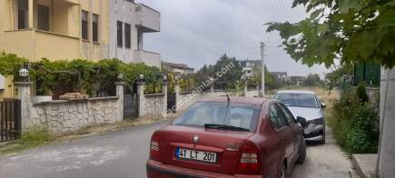 Sakarya Kocaalide Eşyalı Satılık Tripleks Villa 25