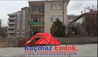 Hisseli parselde 3 katlı evimiz var, 3 kardeşe ayrı tapu çıkar mı?