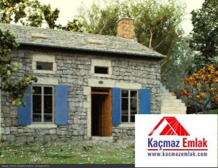 Komşu parselin sahibi, arsamın bir bölümüne ahır yapmış yıkılabilirmi?